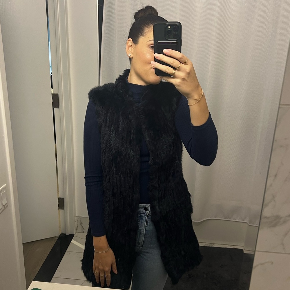 Love Token Navy Fur Vest Size XS - Picture 4 of 11
